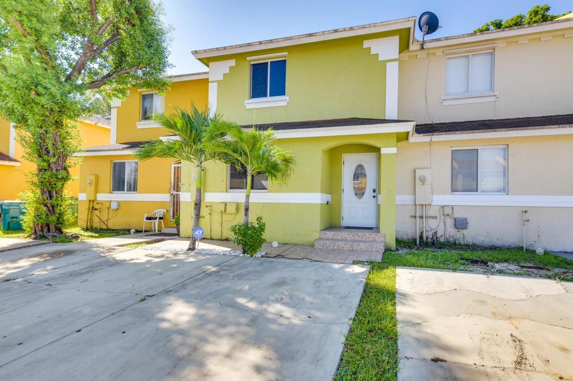 Opa-Locka Townhome, 15 Mi To Miami Beach! Εξωτερικό φωτογραφία