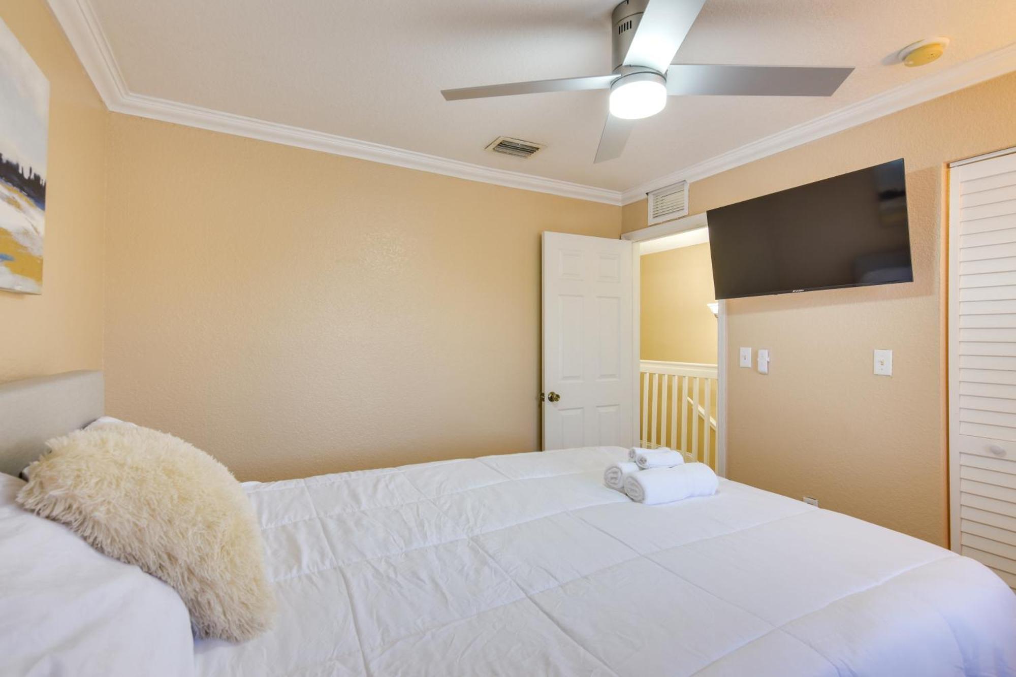 Opa-Locka Townhome, 15 Mi To Miami Beach! Εξωτερικό φωτογραφία