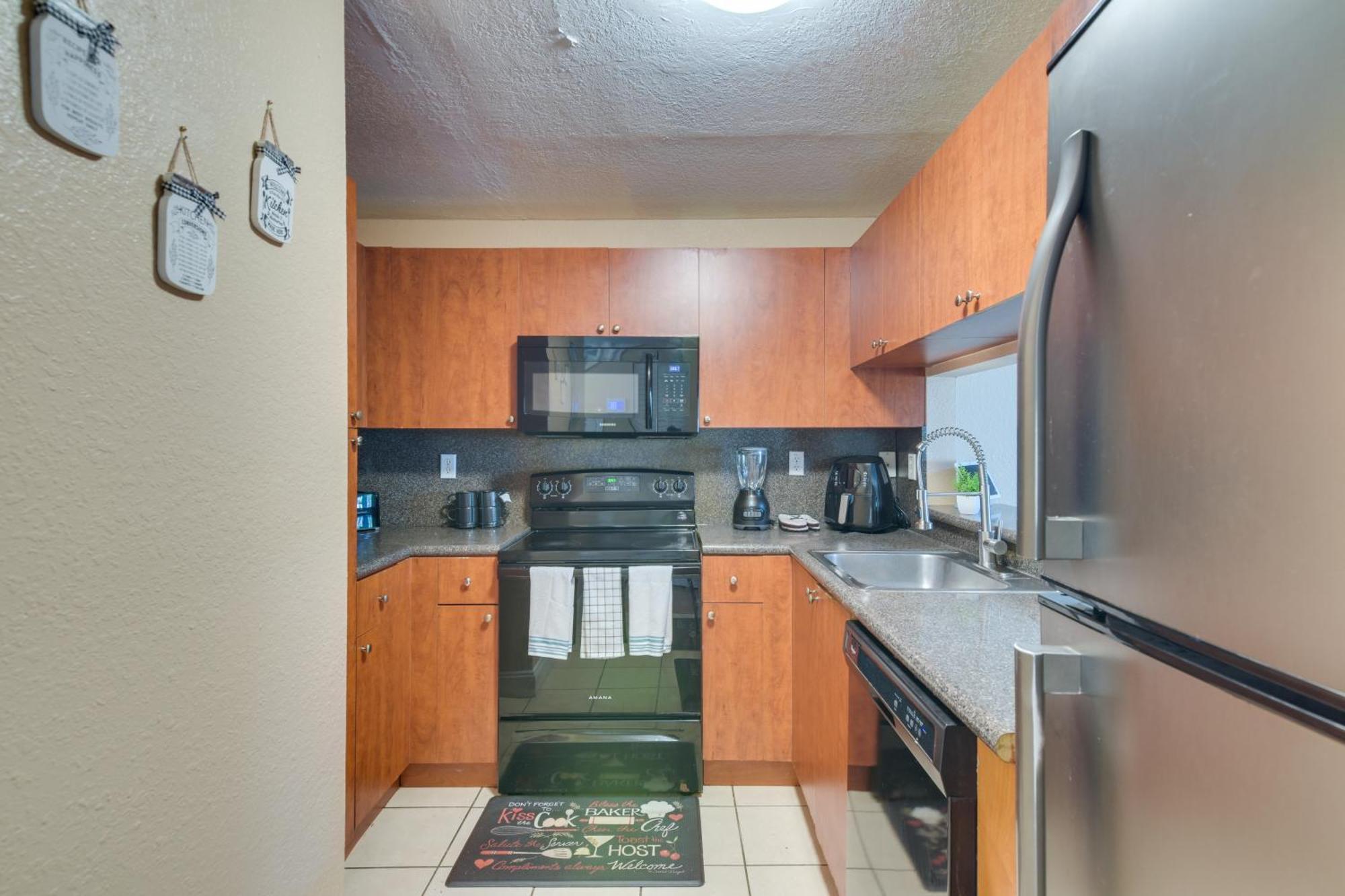 Opa-Locka Townhome, 15 Mi To Miami Beach! Εξωτερικό φωτογραφία